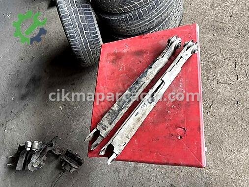 BMW 3 Serisi Makas çıkma parça