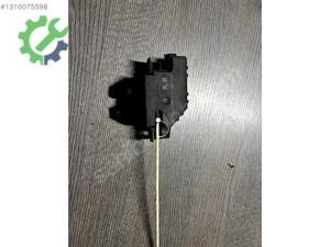 BMW E46 BAGAJ KİLİT 8196401