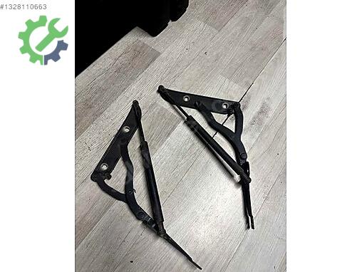 BMW 3 Serisi Bagaj Menteşesi çıkma parça