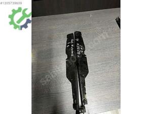 BMW E46 CABRİO KELEBEK CAM BRAKETİ