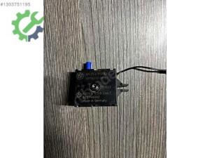BMW E46 CABRİO RADYO ANTENİ 6912824