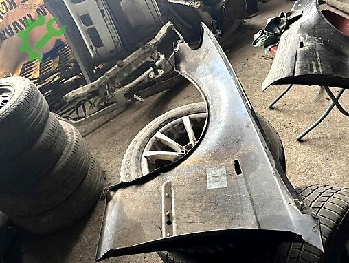 BMW 3 Serisi Sağ Çamurluk çıkma parça