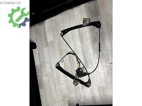 BMW 3 Serisi Cam Krikosu çıkma parça