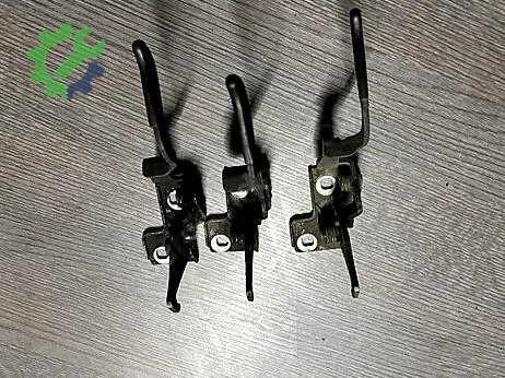 BMW 3 Serisi Kaput Açma Kolu çıkma parça