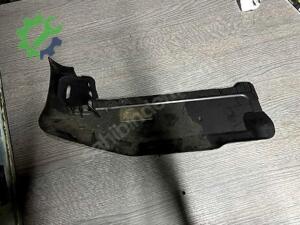 BMW E46 TORPİDO GÖZÜ ALT PLASTİĞİ 8224814