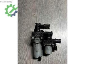 BMW E46 X3 KALORİFER MUSLUĞU 8369807