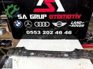 BMW E60 ARKA ORTA TAMPON BRAKETİ ÇIKMA ORJ 7056343