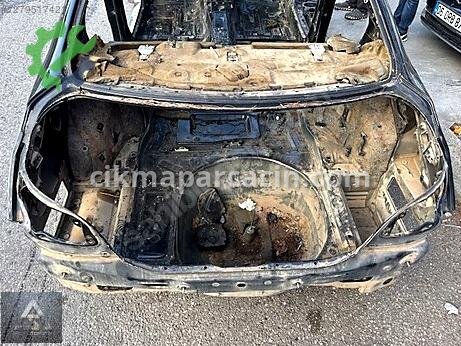 BMW 5 Serisi Bagaj Havuz Sacı çıkma parça