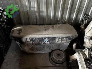 BMW E60 BAGAJ KAPAĞI
