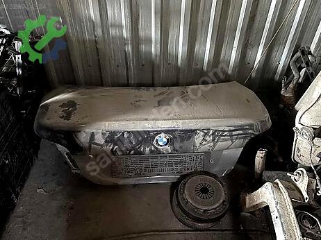 BMW 5 Serisi Bagaj Kapağı çıkma parça