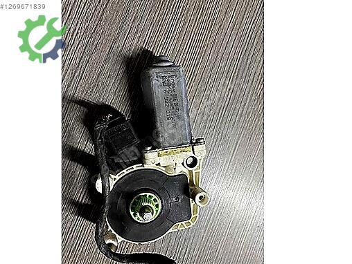 BMW 5 Serisi Cam Motoru 6922319 çıkma parça