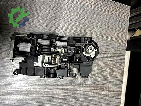 BMW 5 Serisi Kapı Kilidi çıkma parça
