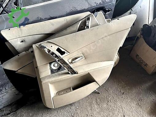 BMW 5 Serisi Kapı Döşemesi çıkma parça