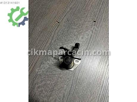 BMW 5 Serisi Kaput Açma Kolu çıkma parça