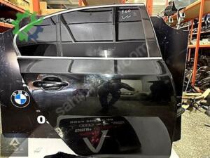 BMW E60 M5 SAĞ ARKA KAPI ÇIKMA ORJ HATASIZ SİYAH