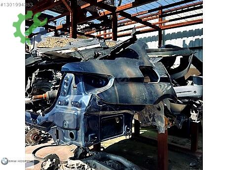 BMW 5 Serisi Sağ Arka Çamurluk çıkma parça