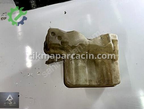 BMW 5 Serisi Silecek Su Deposu 61677179453 çıkma parça
