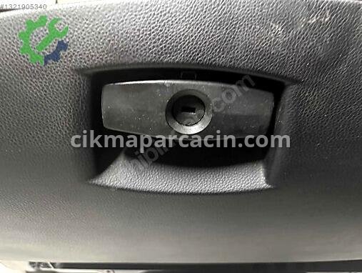 BMW 5 Serisi Torpido çıkma parça