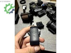 BMW E60 YOLCU AİRBAG TUŞU 6977788