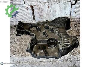BMW E90 330d M57 Motor ön kapak