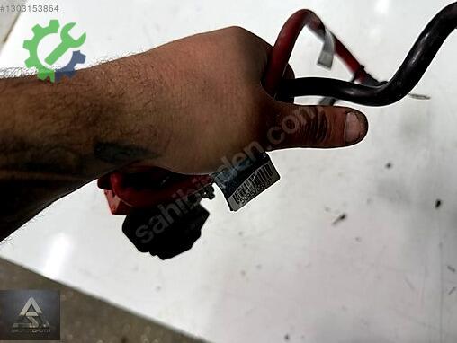 BMW 3 Serisi Artı Kutup Başı çıkma parça