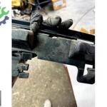 BMW E90 ARKA ORTA TAMPON BRAKETİ ÇIKMA ORJ 7058522