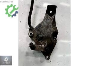 BMW E90 E92 E87 MOTOR KULAĞI ORJİNAL 6775041