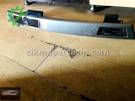 BMW 3 Serisi Panjur çıkma parça