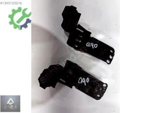 BMW E90 RADYATÖR ALT BAĞLANTI AYAĞI 7117811