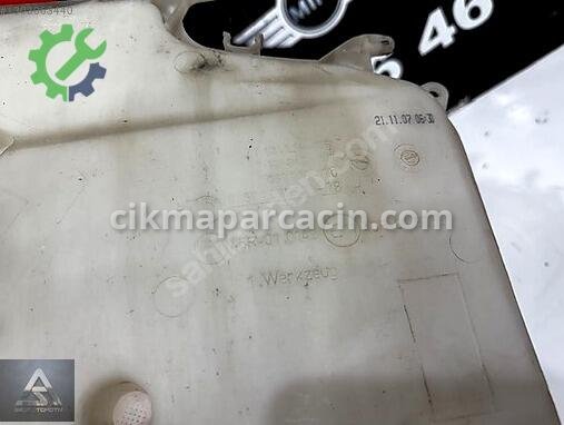 BMW 3 Serisi Silecek Suyu Deposu çıkma parça