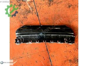 BMW F10 ARKA TAMPON ORTA BRAKETİ