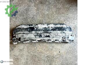 BMW F10 ARKA TAMPON ORTA BRAKETİ 7299970