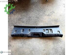 BMW F10 BAGAJ İÇ KİLİT PLASTİĞİ KİLİT BAKALİTİ