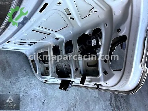 BMW 5 Serisi Bagaj Kapağı çıkma parça