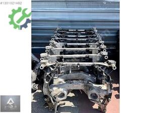 BMW F10 BENZİNLİ DİZEL TRAVERS ÇIKMA ORJ
