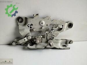 BMW F10 BEYAZ SAĞ KAPUT MENTEŞESİ 7249888