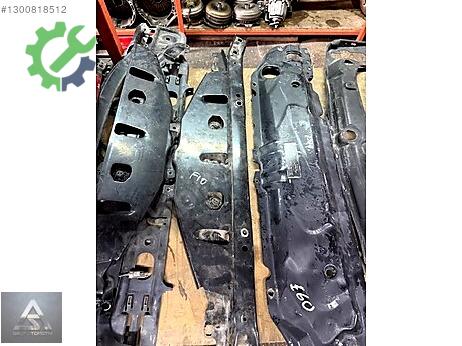 BMW 5 Serisi Panel Üst Demiri çıkma parça