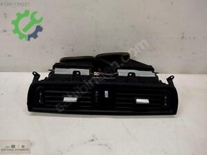 BMW F10 ORTA KALORİFER IZGARASI