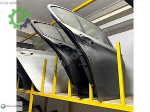 BMW F10 SAĞ ARKA KAPI GRİ FÜME HATASIZ BOYASIZ