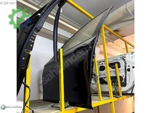 BMW F10 SOL ÖN DÜZ SİYAH KAPI 475 668 ORJİNAL HATASIZ BOYASIZ