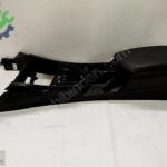 BMW F22 SİYAH ORTA KONSOL