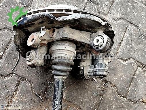 BMW X3 Arka Taşıyıcı çıkma parça