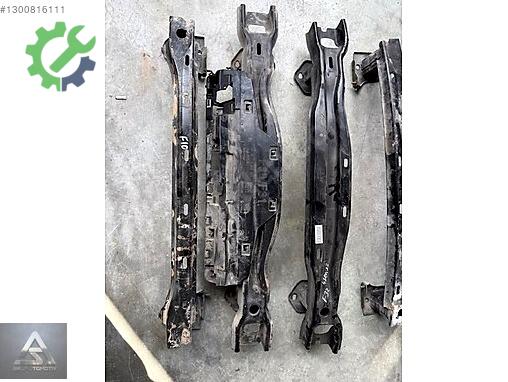 BMW 3 Serisi Arka Tampon Demiri çıkma parça
