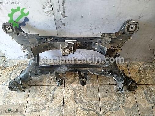 BMW 3 Serisi Arka Travers 6863637 çıkma parça
