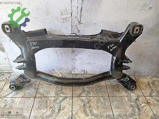 BMW 3 Serisi Arka Travers 6863637 çıkma parça
