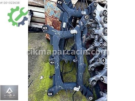 BMW 3 Serisi Arka Travers çıkma parça