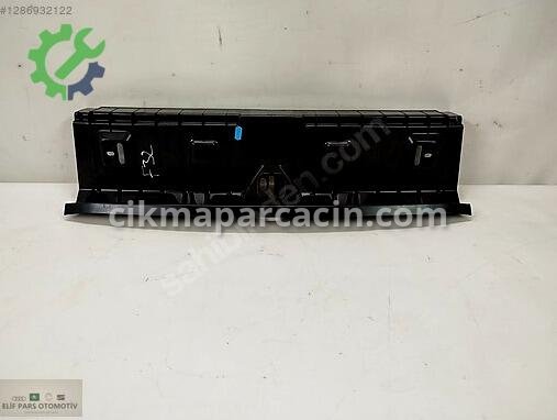 BMW 3 Serisi Bagaj Plastiği 77284138 çıkma parça