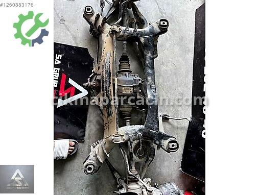 BMW 3 Serisi Arka Taşıyıcı çıkma parça