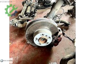 BMW F30 F32 F36 SOL ÖN FREN KALİPERİ TAŞIYICI SALINCAK