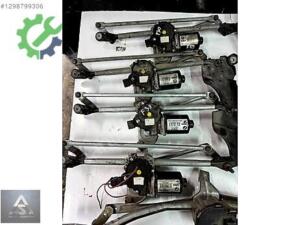 BMW F30 F32 SİLECEK MOTORU MEKANİZMASI ÇIKMA ORJ 7267503